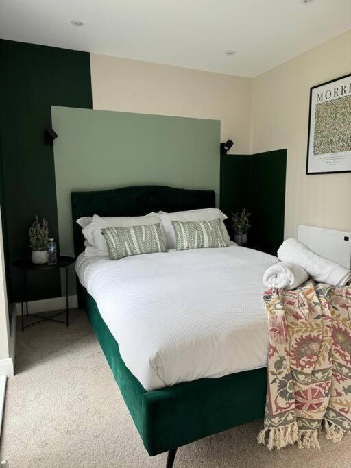 Stylish Retreat In Central Leeds Central Station Esterno foto