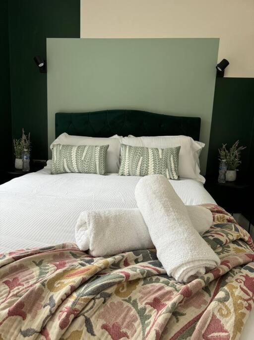 Stylish Retreat In Central Leeds Central Station Esterno foto