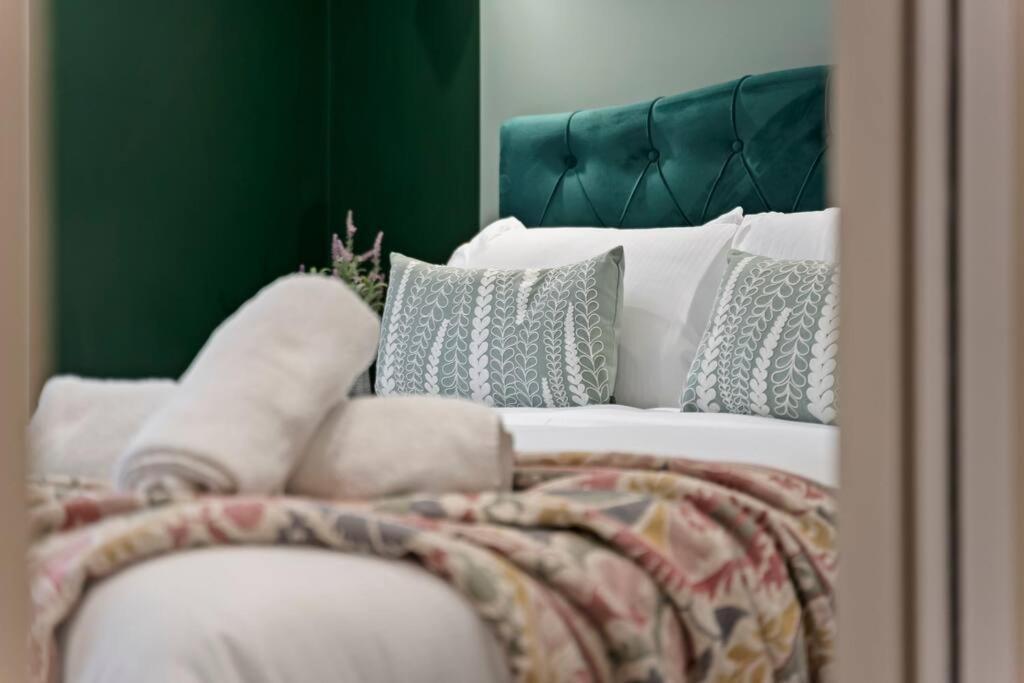Stylish Retreat In Central Leeds Central Station Esterno foto